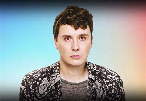 Daniel James Howell Bio .
